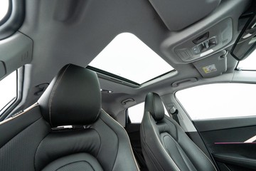 https://dvg-vehicle-assets.s3.amazonaws.com/U19840/58r67cxuulszy65lgckgedsa9.jpg