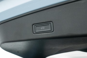 https://dvg-vehicle-assets.s3.amazonaws.com/U19840/9fns0udf0e2znky0rclye9ik9.jpg