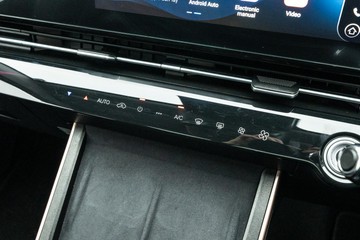 https://dvg-vehicle-assets.s3.amazonaws.com/U19840/eyl6sem0z7pwk6k5uyft9pp9d.jpg