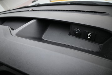 https://dvg-vehicle-assets.s3.amazonaws.com/U19851/alywo2155krt5b6b8f0sls4i9.jpg