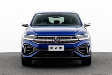 https://dvg-vehicle-assets.s3.amazonaws.com/U19853/39tudn9sl2a01ypy7tgymaudt.jpg