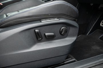 https://dvg-vehicle-assets.s3.amazonaws.com/U19853/6mdhdyvh16q6nlqwjtqfgzk2u.jpg