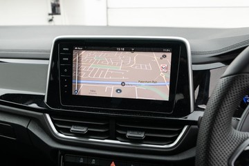 https://dvg-vehicle-assets.s3.amazonaws.com/U19853/ai2b6cpi79tzpi9aajeq0wsll.jpg
