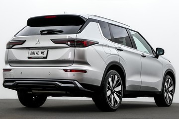 https://dvg-vehicle-assets.s3.amazonaws.com/U19858/262wup98cob1ye48mtvzw15dz.jpg