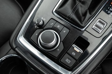 https://dvg-vehicle-assets.s3.amazonaws.com/U19863/7jl1lx0kven27x72m2l01rb50.jpg