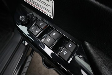 https://dvg-vehicle-assets.s3.amazonaws.com/U19888/92sd2pfq6gigh8cvnb4dmi54k.jpg
