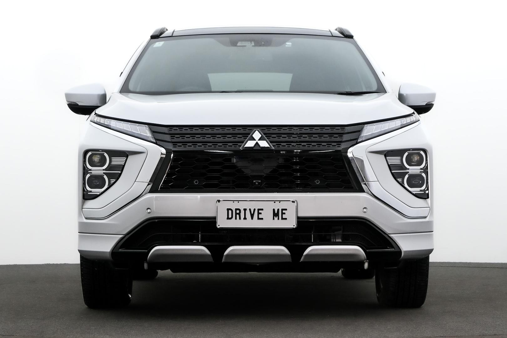 Mitsubishi Eclipse Cross image 2