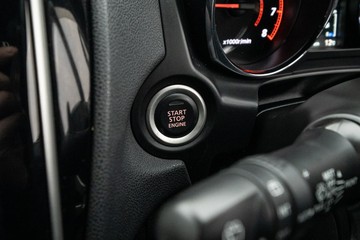 https://dvg-vehicle-assets.s3.amazonaws.com/U19895/41u0tf2bh3owy3kb2it2vgpqx.jpg