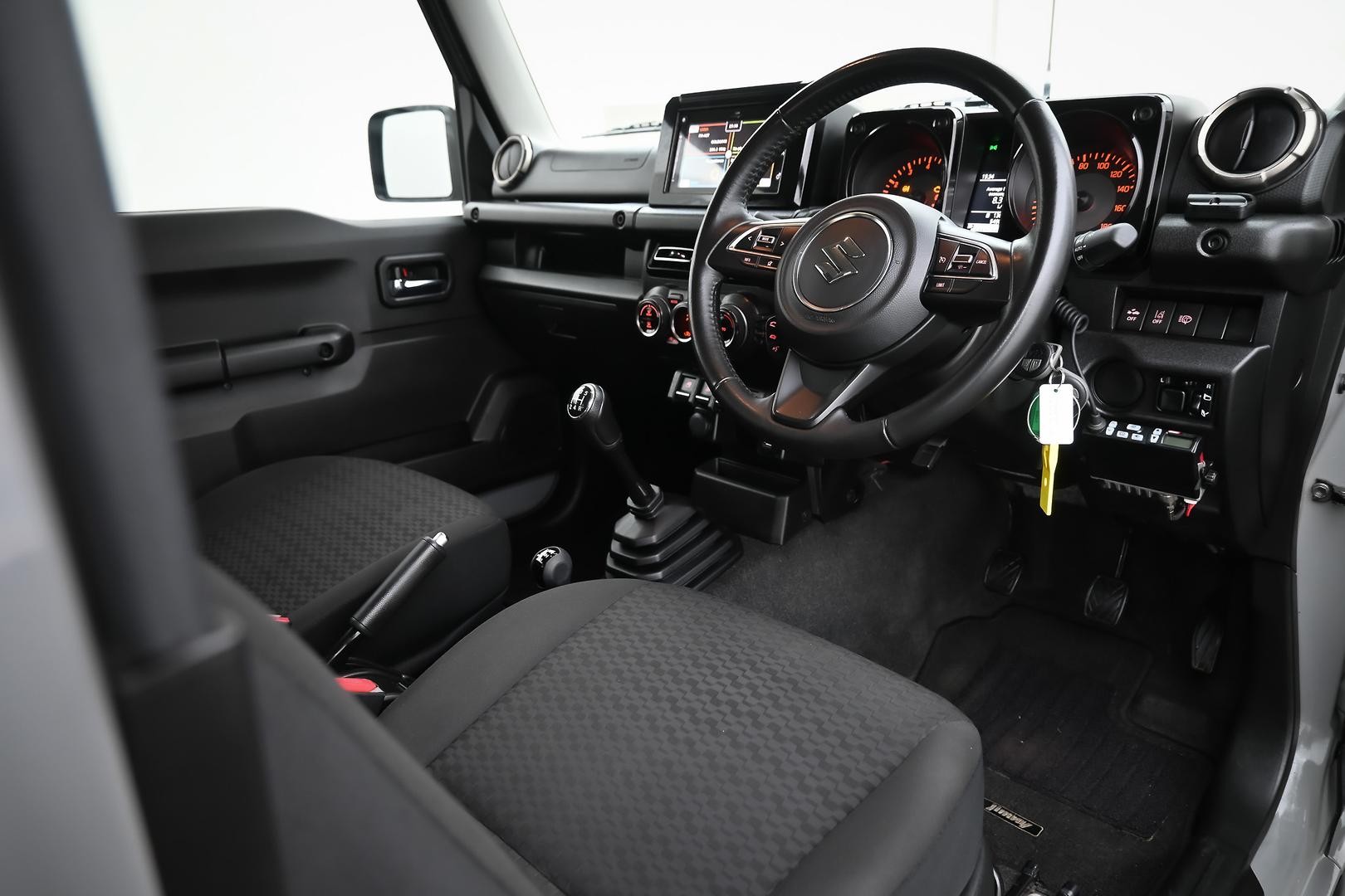 Suzuki Jimny image 4