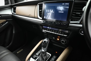 https://dvg-vehicle-assets.s3.amazonaws.com/U19908/1qtr1fx6aj95qxexc5jypmkbc.jpg