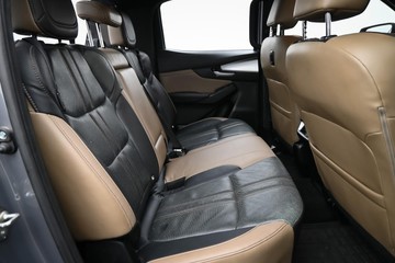 https://dvg-vehicle-assets.s3.amazonaws.com/U19908/4h1u2dsamjq6yvdtt7twonaby.jpg