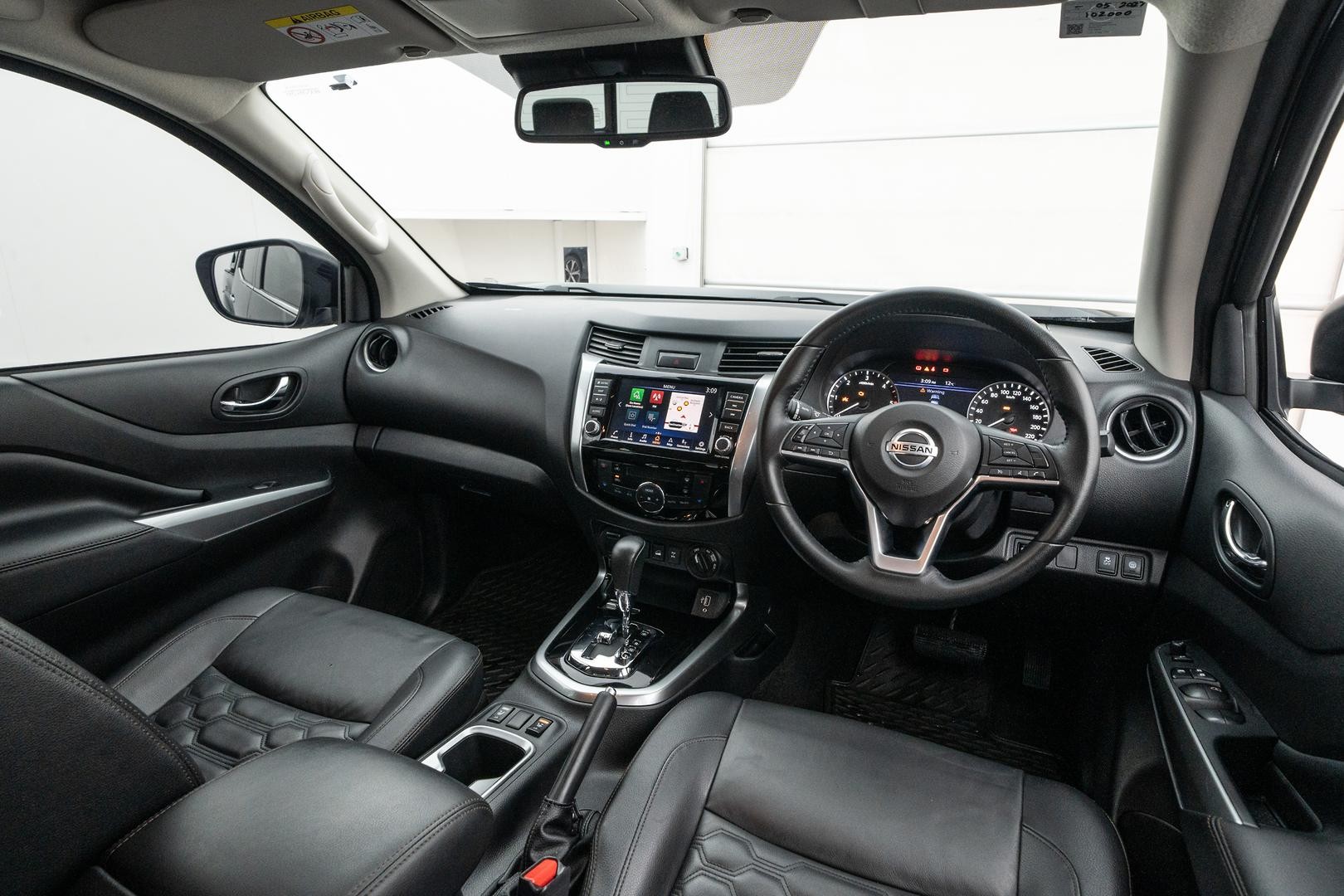 Nissan Navara image 4