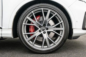 https://dvg-vehicle-assets.s3.amazonaws.com/U19910/c1ujkfwjsx4vo43bfuq7nyovx.jpg