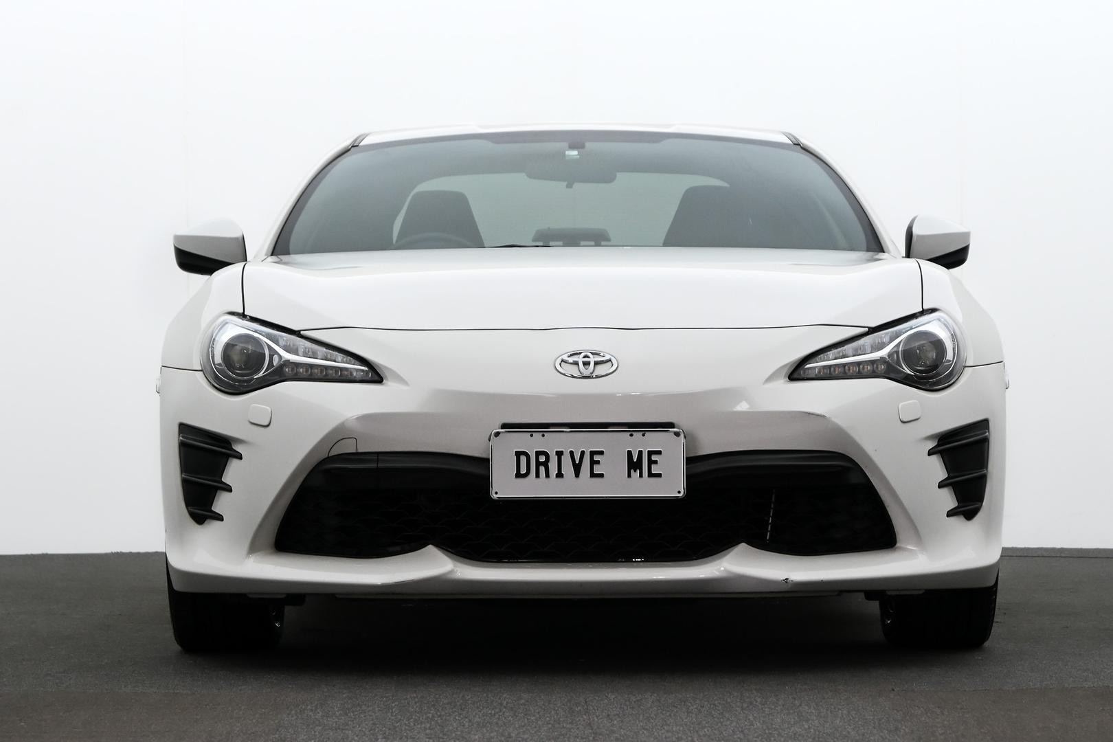 Toyota 86 image 2
