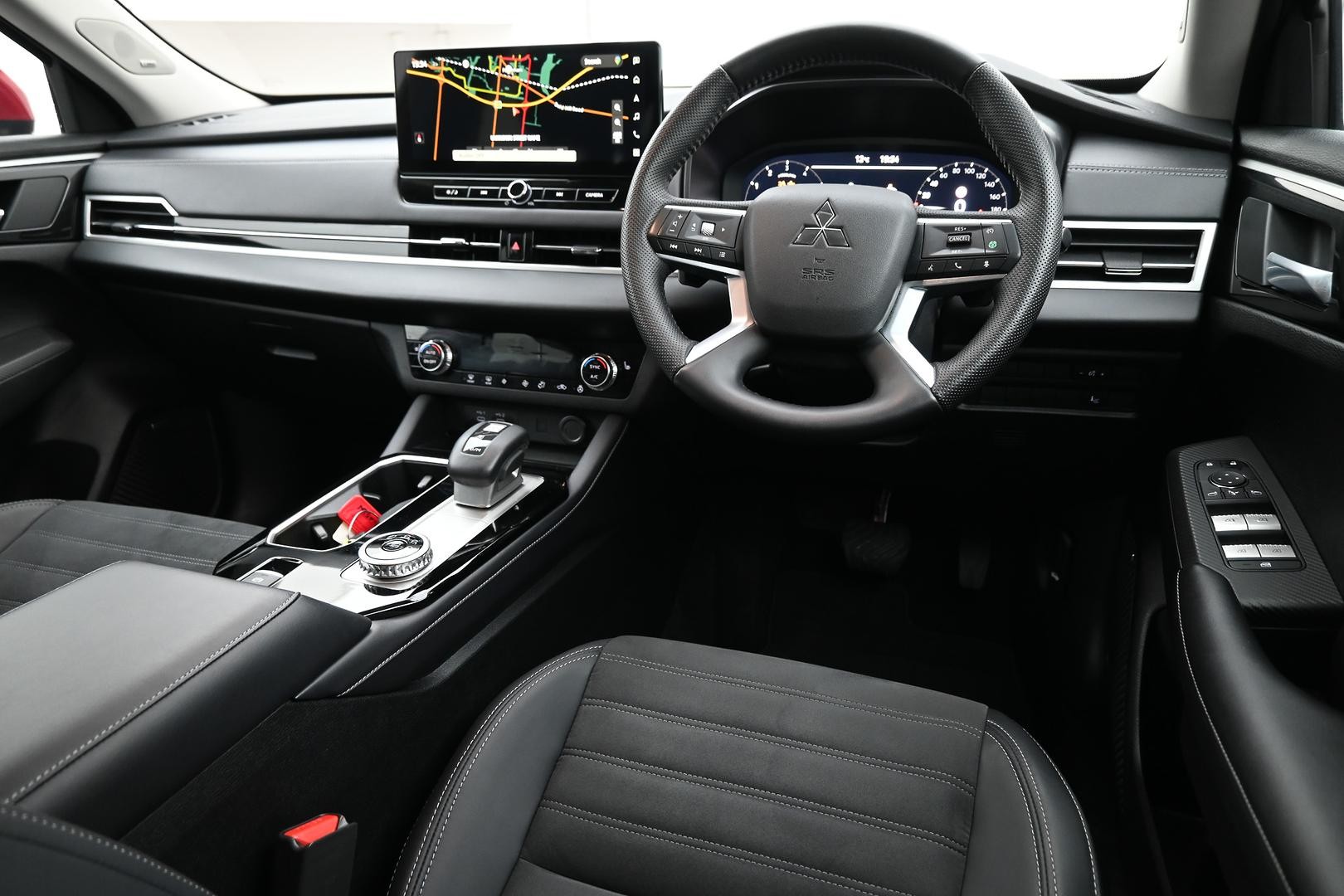 Mitsubishi Outlander image 4