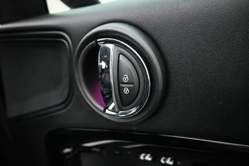 https://dvg-vehicle-assets.s3.amazonaws.com/U19926/2lq0t839yvxukq0l6ub6m36x9.jpg