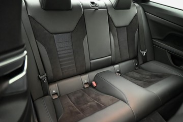 https://dvg-vehicle-assets.s3.amazonaws.com/U19928/19grvs86hlps6vqoeregain33.jpg