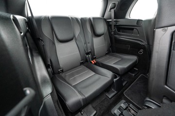 https://dvg-vehicle-assets.s3.amazonaws.com/U19936/40mg5o2se83seal51yqyz1y1c.jpg