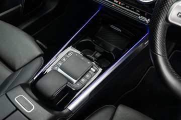 https://dvg-vehicle-assets.s3.amazonaws.com/U19936/8b51t77cqryz8btxy9c2pupfr.jpg
