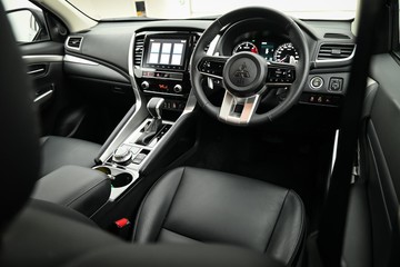 https://dvg-vehicle-assets.s3.amazonaws.com/U19941/28diuyznysqxbt76vobliiwz2.jpg