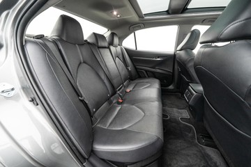 https://dvg-vehicle-assets.s3.amazonaws.com/U19944/4bd8yvcdpcrk4f29ig7vgq7di.jpg