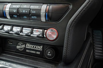 https://dvg-vehicle-assets.s3.amazonaws.com/U19945/11qepq314hnh7jhknkrmzzqi7.jpg