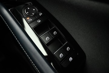 https://dvg-vehicle-assets.s3.amazonaws.com/U19951/99ef2zj8dppbyglaevewdr99j.jpg