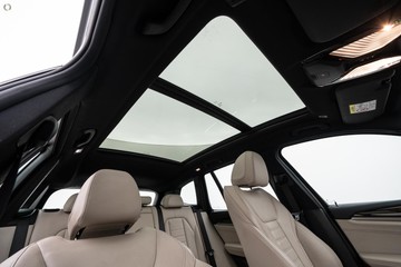 https://dvg-vehicle-assets.s3.amazonaws.com/U19963/6ime6axcilrz0pstoyhvuwrrn.jpg