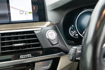 https://dvg-vehicle-assets.s3.amazonaws.com/U19963/7pv1xrf0bpzix7gyx1gyu8uj2.jpg