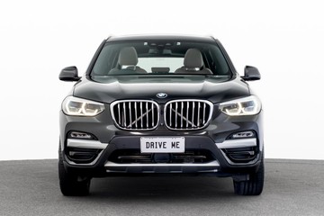 https://dvg-vehicle-assets.s3.amazonaws.com/U19963/8x7diu9gxo9v730eolr1j1fmm.jpg
