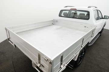 https://dvg-vehicle-assets.s3.amazonaws.com/U19964/9inbuss17vifi69qytxn3hsi4.jpg
