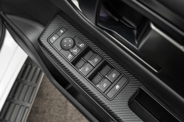 https://dvg-vehicle-assets.s3.amazonaws.com/U19969/121535r5846g8w8t3pjl56vn3.jpg