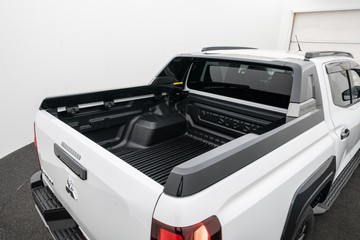 https://dvg-vehicle-assets.s3.amazonaws.com/U19969/1hmyzyxoyh34h723eu5fsubdm.jpg