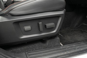 https://dvg-vehicle-assets.s3.amazonaws.com/U19969/2eikn33si907mossj08wkw1nm.jpg