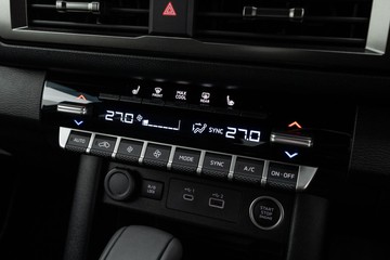 https://dvg-vehicle-assets.s3.amazonaws.com/U19969/7qc5y52iyh2qgiut6xhwsmosi.jpg