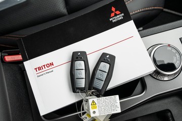 https://dvg-vehicle-assets.s3.amazonaws.com/U19969/9zpdlgyw1s23z11qtus584ubb.jpg