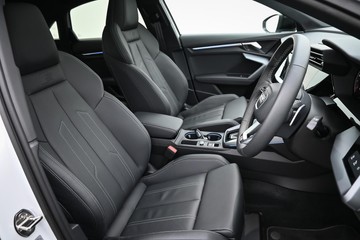 https://dvg-vehicle-assets.s3.amazonaws.com/U19984/d9apw3p7c27dq91jl68c0q5ou.jpg