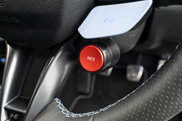 https://dvg-vehicle-assets.s3.amazonaws.com/U19985/4f5bgzau5qg8g94381mb2bilv.jpg