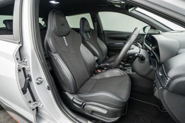 https://dvg-vehicle-assets.s3.amazonaws.com/U19985/5uz0a4lq9uvglnfn8hwam0omv.jpg