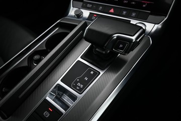 https://dvg-vehicle-assets.s3.amazonaws.com/U19994/8ubtqqz3npd7o2sptxt7ak1r1.jpg