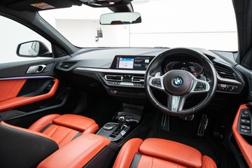 https://dvg-vehicle-assets.s3.amazonaws.com/U19995/14pkz49ylf3i0485ou2kjgz7m.jpg
