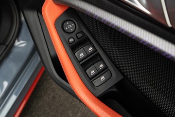 https://dvg-vehicle-assets.s3.amazonaws.com/U19995/cm45h0zvxx8dnri4qvkqgss4h.jpg