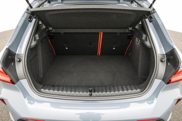 https://dvg-vehicle-assets.s3.amazonaws.com/U19995/cof4eq2kjh8salnu3u6ikh9ao.jpg