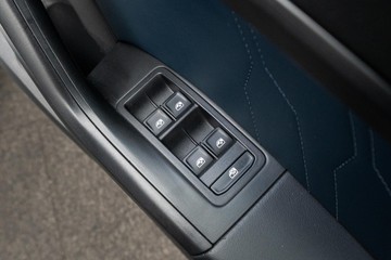 https://dvg-vehicle-assets.s3.amazonaws.com/U19997/6tjpjifjkr5hmjm99ycmd442m.jpg