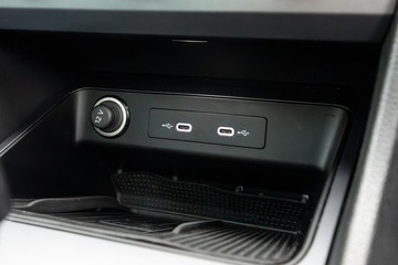 https://dvg-vehicle-assets.s3.amazonaws.com/U19997/8h43ni6ludikp1rim2egjoepf.jpg
