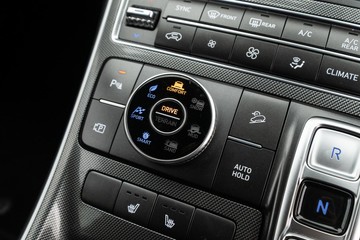 https://dvg-vehicle-assets.s3.amazonaws.com/U19998/4ok62yhd42hjukcm760py5n7m.jpg