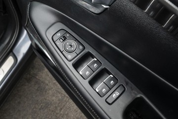 https://dvg-vehicle-assets.s3.amazonaws.com/U19998/6uokmhobcwpt78dockv7j2ghb.jpg