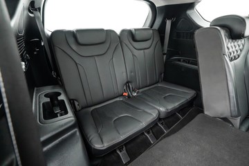 https://dvg-vehicle-assets.s3.amazonaws.com/U19998/9xccz7wz588kefprzhhq5yi6l.jpg
