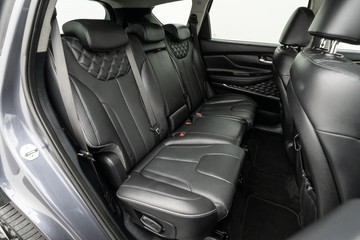https://dvg-vehicle-assets.s3.amazonaws.com/U19998/dle2jfg0it40u7znt7m5ba5e7.jpg