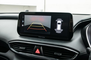 https://dvg-vehicle-assets.s3.amazonaws.com/U19998/e202gdq1gps8ozddcy3xh3zs0.jpg